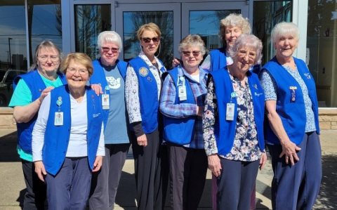 The women of the cottage grove auxiliary committee