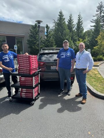 ROBERT, DON, AND NEAL WITH PIZZA