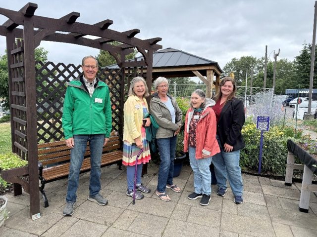The Master Gardeners from left to right: Vic Knox, Marilyn Glenn, Linda Burns, Nancy Sonnenfeld, Kristen Barta 